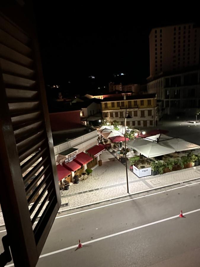 Central Charm Apartments Vlore Ngoại thất bức ảnh