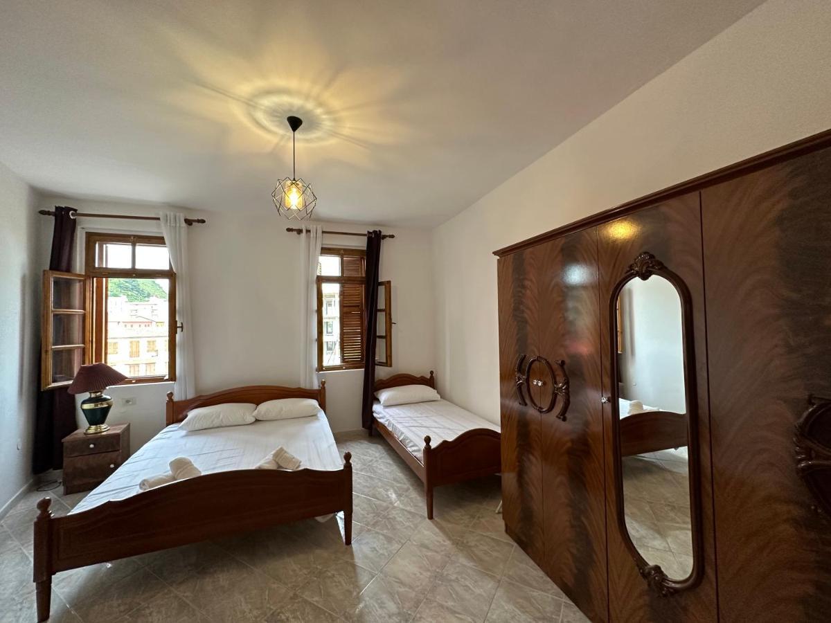 Central Charm Apartments Vlore Ngoại thất bức ảnh